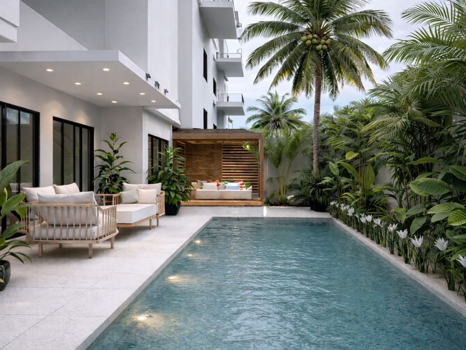 Turtle Cove interior